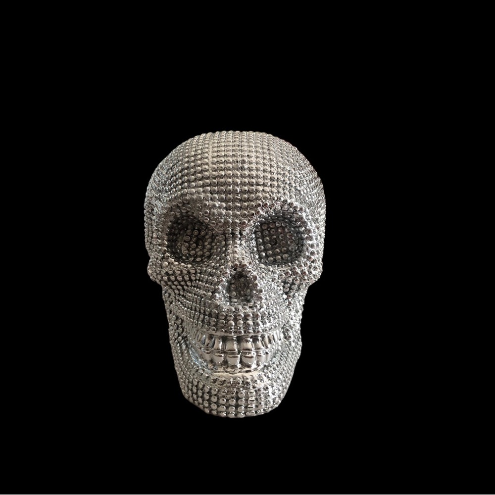 New Skull display with optional red eye lights! - Picture 9 of 14
